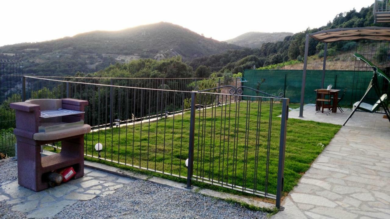 La Peonia Casa Vacanze In Montagna Prato Verde Panorama Stupendo Sardegna Seùlo Exteriör bild