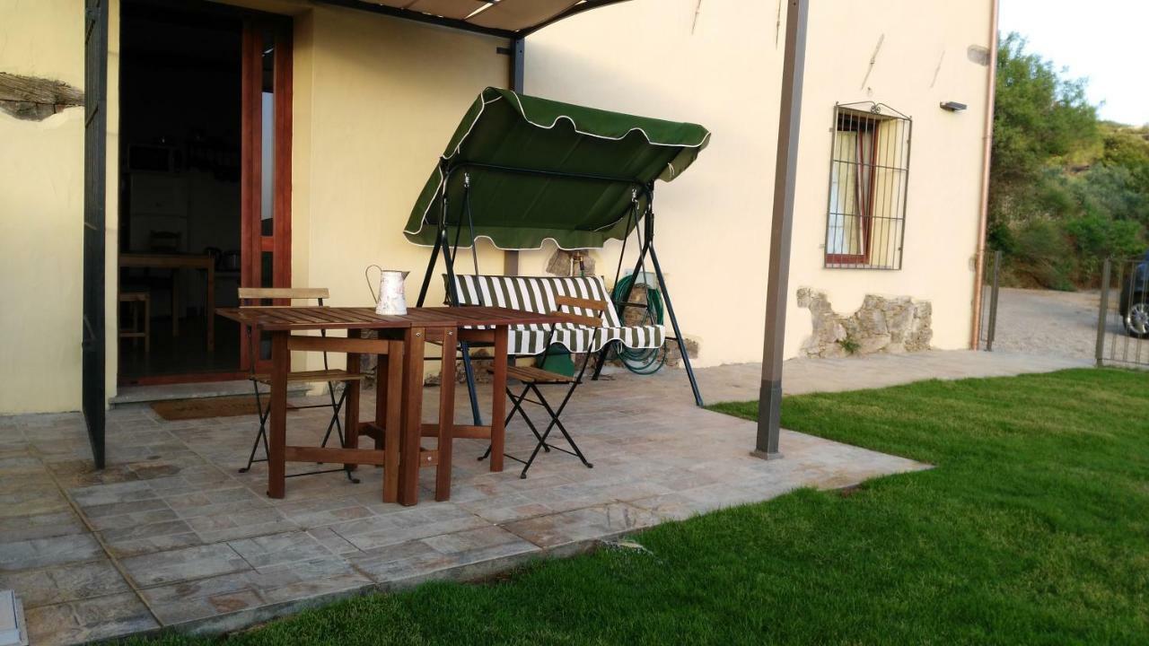 La Peonia Casa Vacanze In Montagna Prato Verde Panorama Stupendo Sardegna Seùlo Exteriör bild